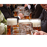   Bier, Bierglas, Oktoberfest, Bierbank