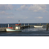  Fischerboot, Anlegestelle, Jasmunder bodden