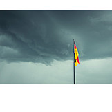   Bedrohlich, Deutschlandfahne, Unwetter, Krise, Bundesflagge