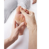   Fuß, Physiotherapeutin, Physiotherapie, Fußreflexzonen, Fußreflexzonenmassage, Akupressur