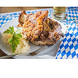   Bayrische küche, Sauerkraut, Schweinshaxe