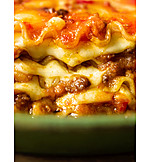   Close Up, Lasagna