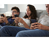   Jugendliche, Langeweile, Smartphone
