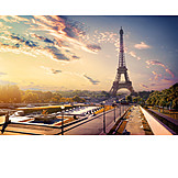   Paris, Eiffel tower, Jardins du trocadéro