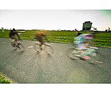   Cyclists, Tempelhofer feld