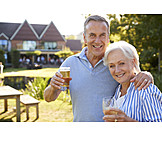   Trinken, Garten, Gemeinsam, Seniorenpaar