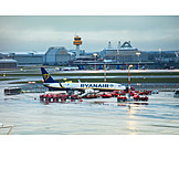   Airport, Hamburg, Ryanair