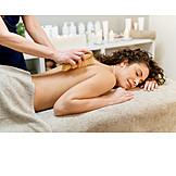   Körperpflege, Massieren, Massagebürste