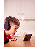   Junge, Kopfhörer, Internet, Staunen, Online