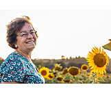   Senior, Portrait, Sunflower Field