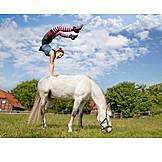   Pferd, Handstand, Pippi Langstrumpf
