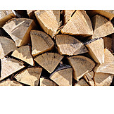   Holzstapel, Holzscheite, Brennholz
