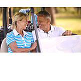   Freizeit, Golfen, Seniorenpaar